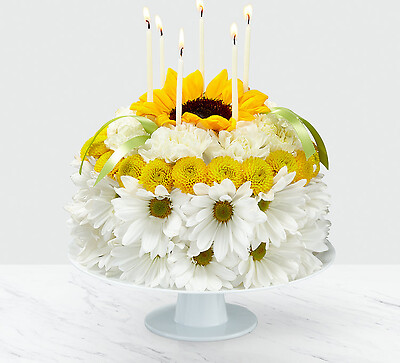 Birthday Smiles ™ Floral Cake
