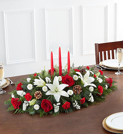 Traditional Christmas Centerpiece